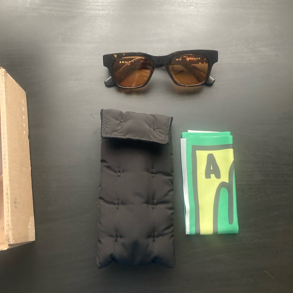 NEW AKILA Analogue KIDS tortoise sunglasses